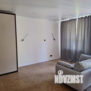 1-к квартира, посуточно, 54м2, 3/3 этаж
