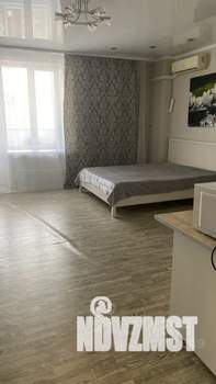 Студия квартира, посуточно, 35м2, 13/15 этаж