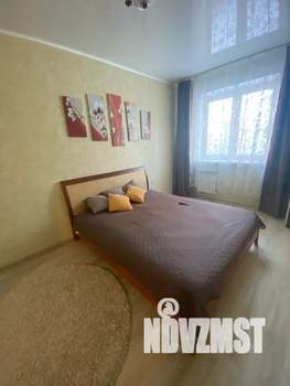 1-к квартира, посуточно, 43м2, 8/17 этаж