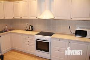 3-к квартира, посуточно, 80м2, 1/1 этаж