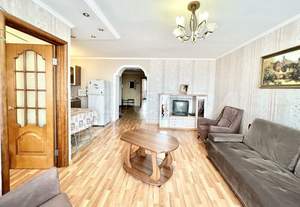 2-к квартира, на длительный срок, 76м2, 8/10 этаж