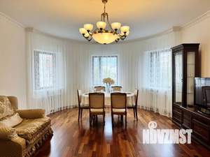 3-к квартира, посуточно, 120м2, 3/10 этаж