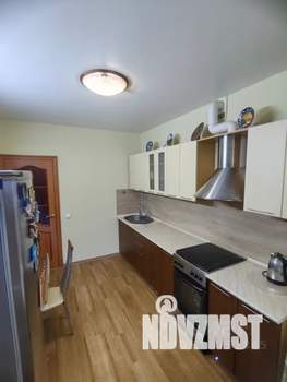 Студия квартира, посуточно, 38м2, 2/9 этаж