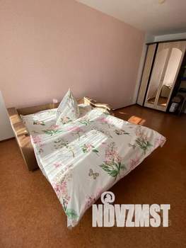 1-к квартира, посуточно, 33м2, 4/9 этаж