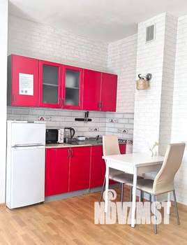 Студия квартира, посуточно, 30м2, 3/15 этаж