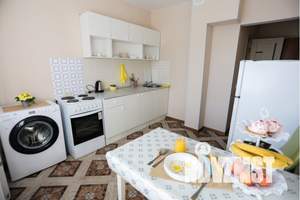 1-к квартира, посуточно, 38м2, 3/14 этаж