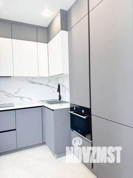 1-к квартира, посуточно, 42м2, 7/25 этаж