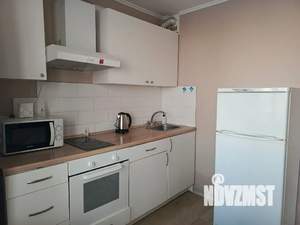 1-к квартира, посуточно, 35м2, 13/16 этаж