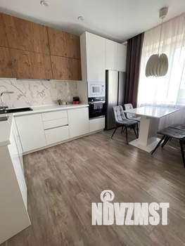 1-к квартира, посуточно, 52м2, 10/17 этаж