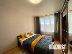 1-к квартира, посуточно, 35м2, 13/16 этаж