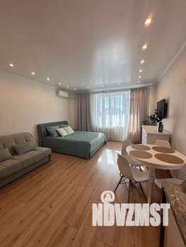 Студия квартира, посуточно, 38м2, 7/13 этаж