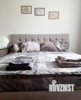 1-к квартира, посуточно, 35м2, 2/10 этаж