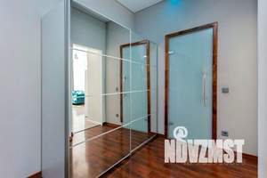 2-к квартира, посуточно, 64м2, 1/25 этаж