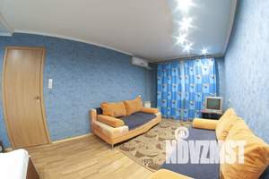 2-к квартира, посуточно, 57м2, 1/9 этаж