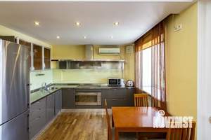 3-к квартира, на длительный срок, 100м2, 4/5 этаж