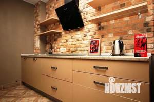 1-к квартира, посуточно, 61м2, 1/1 этаж