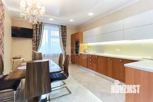 3-к квартира, на длительный срок, 140м2, 3/7 этаж