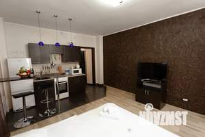Студия квартира, посуточно, 30м2, 2/15 этаж