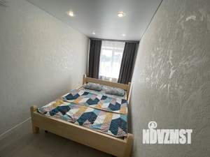 1-к квартира, посуточно, 45м2, 5/5 этаж