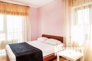 2-к квартира, посуточно, 50м2, 1/1 этаж