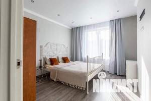 1-к квартира, посуточно, 42м2, 5/17 этаж