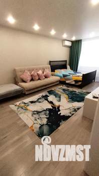 1-к квартира, посуточно, 41м2, 1/14 этаж