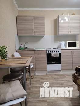 1-к квартира, посуточно, 37м2, 6/17 этаж