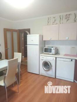 1-к квартира, посуточно, 50м2, 1/1 этаж