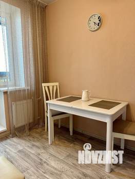 1-к квартира, посуточно, 34м2, 18/18 этаж