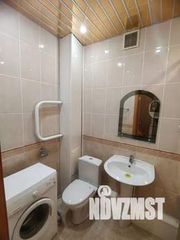 Студия квартира, посуточно, 38м2, 2/9 этаж