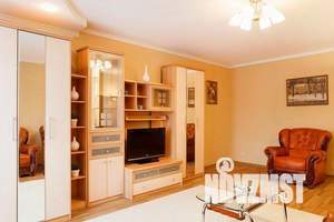 2-к квартира, посуточно, 60м2, 1/1 этаж