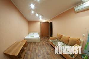 1-к квартира, посуточно, 34м2, 5/9 этаж