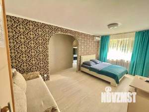 1-к квартира, посуточно, 35м2, 1/1 этаж