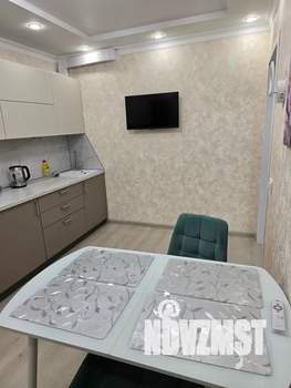 1-к квартира, посуточно, 37м2, 3/7 этаж