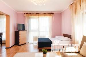 1-к квартира, посуточно, 50м2, 1/1 этаж