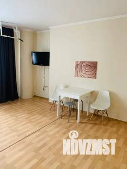 Студия квартира, посуточно, 35м2, 6/15 этаж