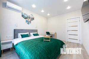 1-к квартира, посуточно, 40м2, 15/23 этаж