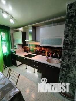 3-к квартира, посуточно, 65м2, 1/9 этаж