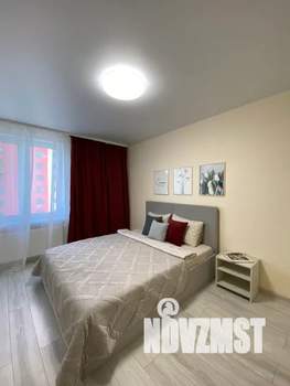 1-к квартира, посуточно, 42м2, 4/10 этаж