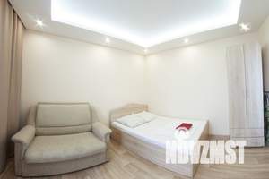 1-к квартира, посуточно, 35м2, 1/20 этаж