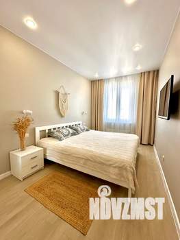 1-к квартира, посуточно, 40м2, 23/25 этаж