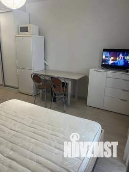 Студия квартира, посуточно, 27м2, 12/20 этаж