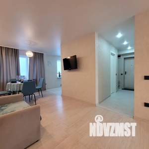 2-к квартира, посуточно, 60м2, 1/5 этаж