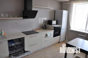 1-к квартира, посуточно, 54м2, 7/16 этаж