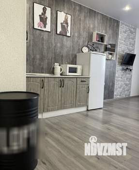 Студия квартира, посуточно, 35м2, 11/19 этаж