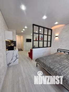 Студия квартира, посуточно, 32м2, 2/8 этаж