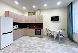 Студия квартира, на длительный срок, 40м2, 1/9 этаж