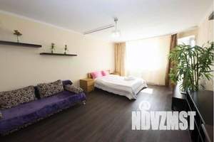 1-к квартира, посуточно, 42м2, 6/11 этаж