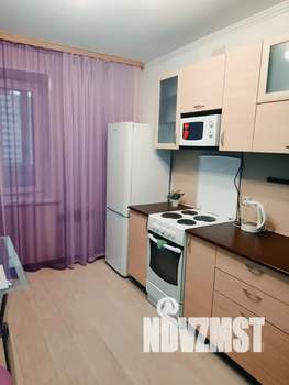 1-к квартира, посуточно, 38м2, 8/9 этаж