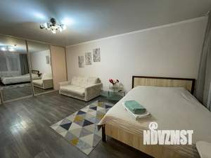 1-к квартира, посуточно, 41м2, 6/11 этаж